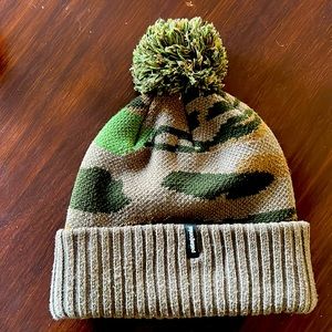 Patagonia Pompom Hat